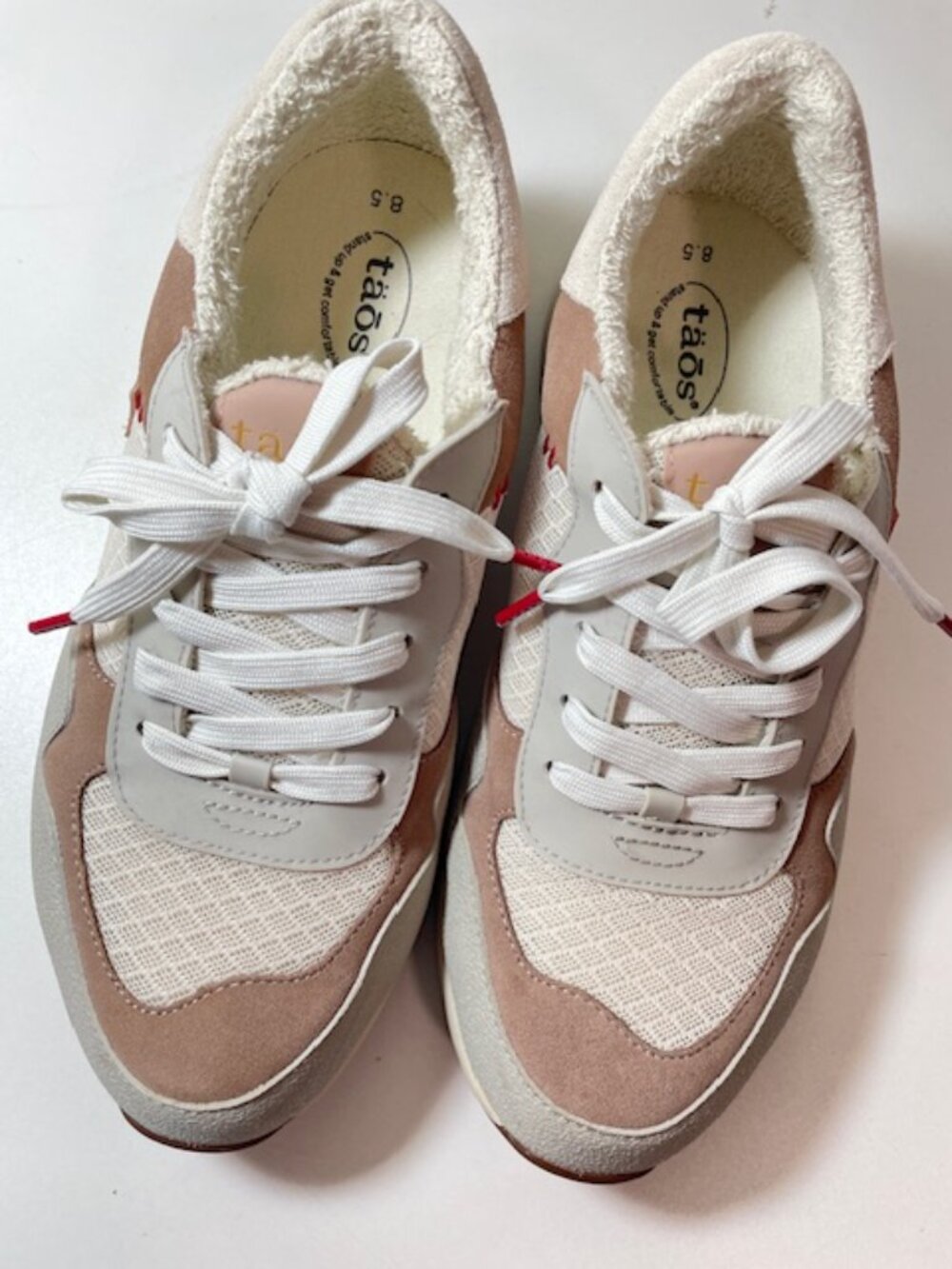 TAOS Detour Sneaker NEW 8.5
